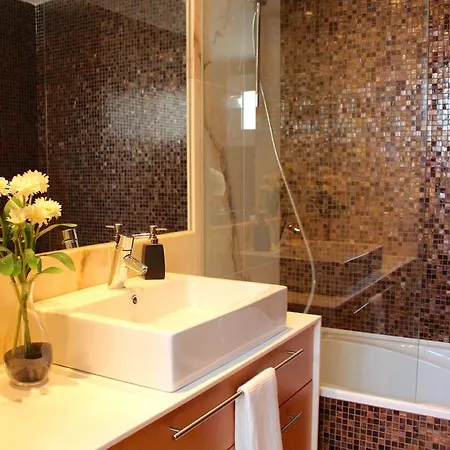 Apartment Akicity Graca Classic *